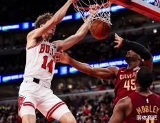 球速- 里程碑夜！夏洛特黄蜂队长鼓劲，CBA常规赛清晨刷纪录，震撼外界，高层口径保持一致