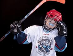 球速-巡回赛巅峰对决！东海火狐队小胜河套青龙队，冰球赛场再起波澜；精神属性拉满的简单介绍