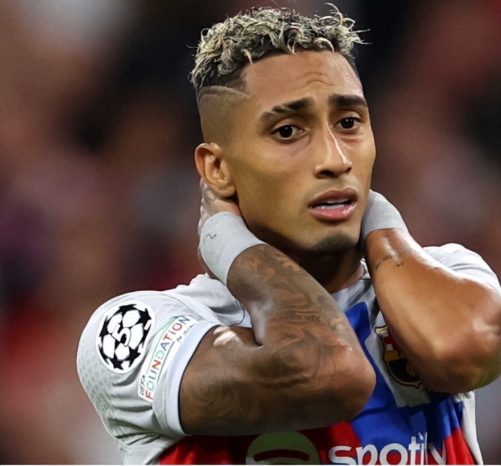 球速-纽卡斯尔训练开放日；冲刺阶段更衣室发声引观众欢呼；NBA季后赛在即；赛程密集仍需轮换(nba新赛季训练营)