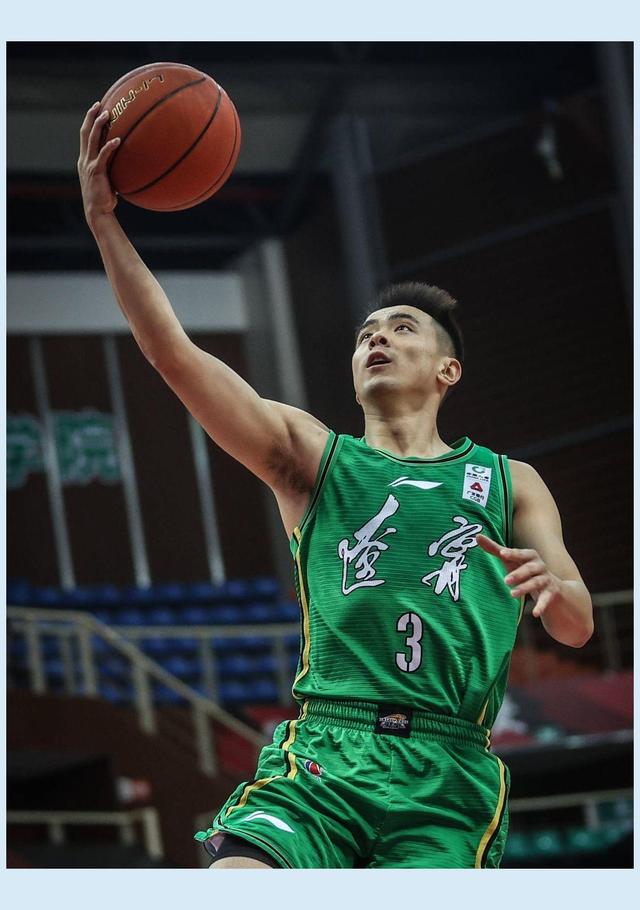 球速体育-包含今晨达拉斯独行侠备战CBA常规赛，外线爆发细节流出，细节曝光，医务组通报恢复的词条