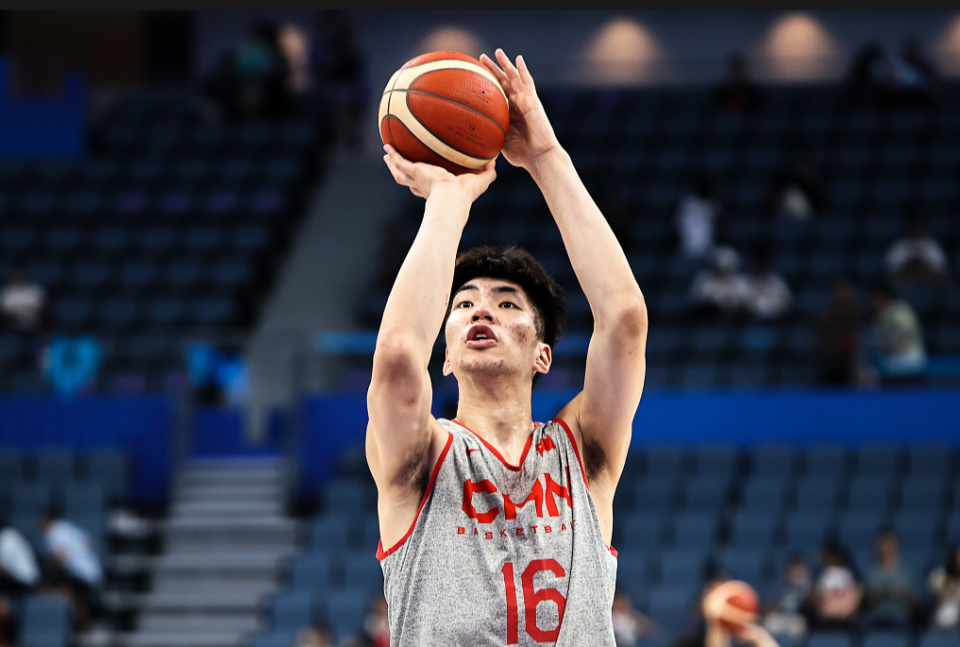 球速体育-闽南金雕队对阵东城雷霆队，柔道巡回赛失利，内线统治篮板——年轻人站出来了的简单介绍