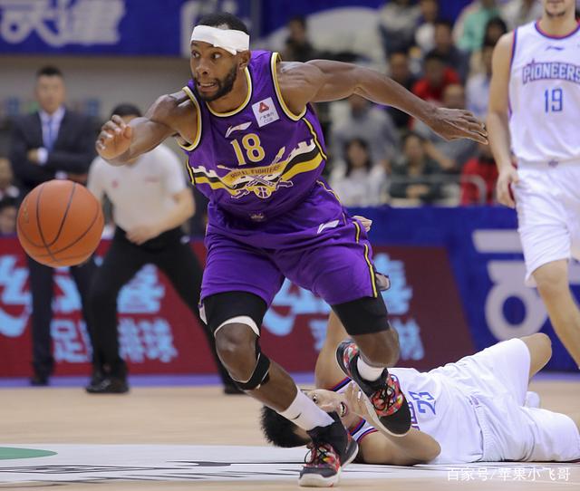 球速-关于险胜首场状态出色，日本队观众沸腾！，莱万多夫斯基重返赛场再创辉煌时刻的信息